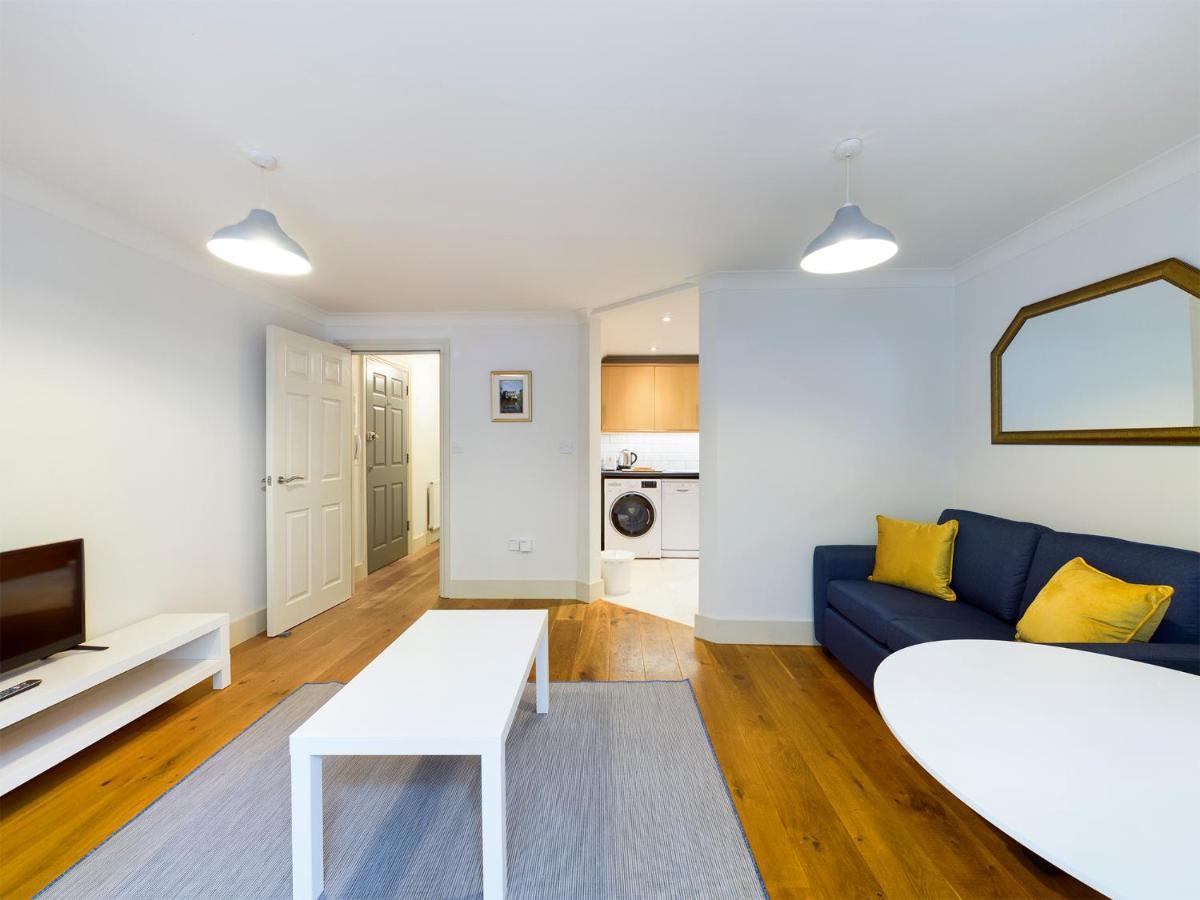 Redhill Town Centre Apartment By Livingo Luaran gambar